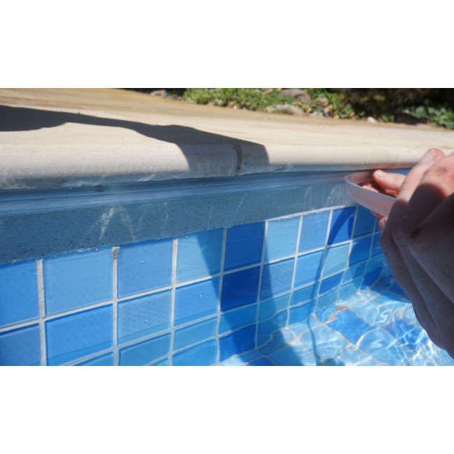 Tracking_mount_with_lid_on_pool__88838